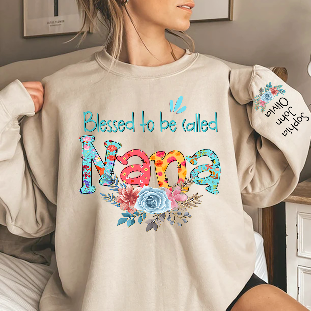 Lofaris Blessed to be called Nana Foral And Grandkids Sweatshirt