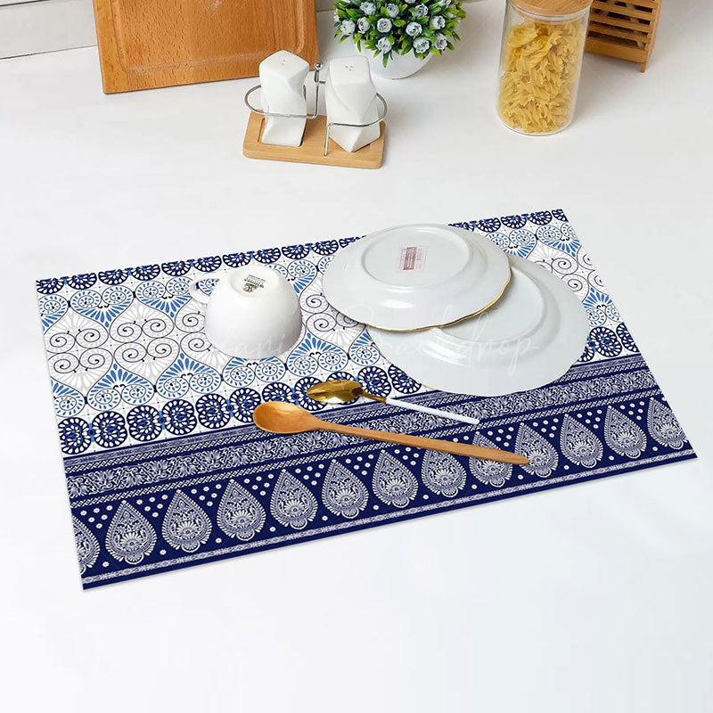 Lofaris Blue White Vintage Repeat Pattern Set Of 4 Placemats