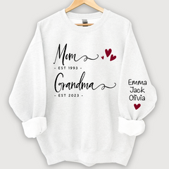 Lofaris Mom Est Grandma And Grandkids Sweatshirt