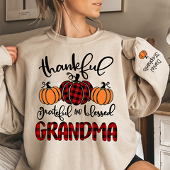 Lofaris Thankful Grateful Blessed Grandma and Kids Custom Name CTH01 Sweatshirt