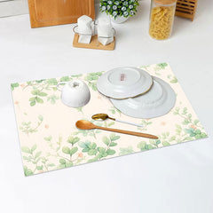 Lofaris Cute Green Leaves Faded Spring Set Of 4 Placemats