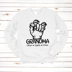 Lofaris Grandma With Facekids Grandkids Hands christmas Sweatshirt