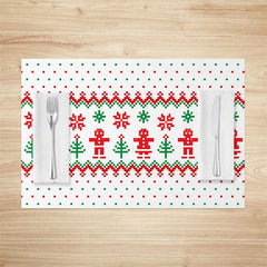 Lofaris Green Red Pixel Pattern Christmas Set Of 4 Placemats