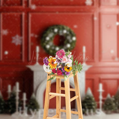 Lofaris Snowy Retro Red Wall Candle Holder Christmas Backdrop