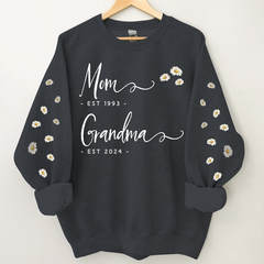 Lofaris Mom Grandma est Daisy Flower Sweet Gift Sweatshirt