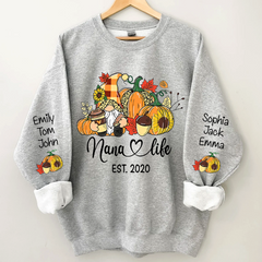 Lofaris Gnome With Fall Grandmas And Kids Personalized CTH01 Sweatshirt