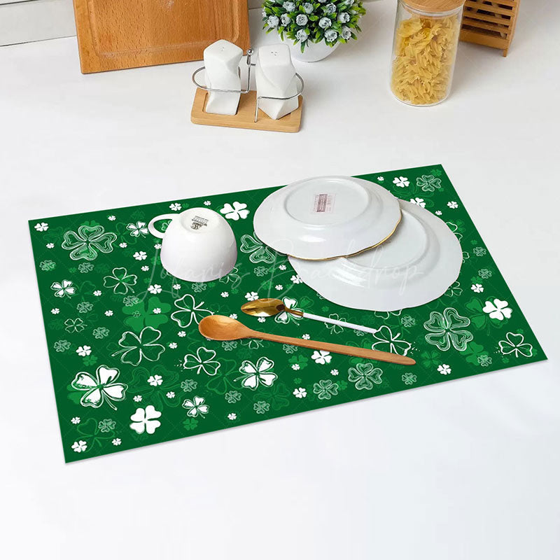 Lofaris Natural Green White Clover Spring Set Of 4 Placemats