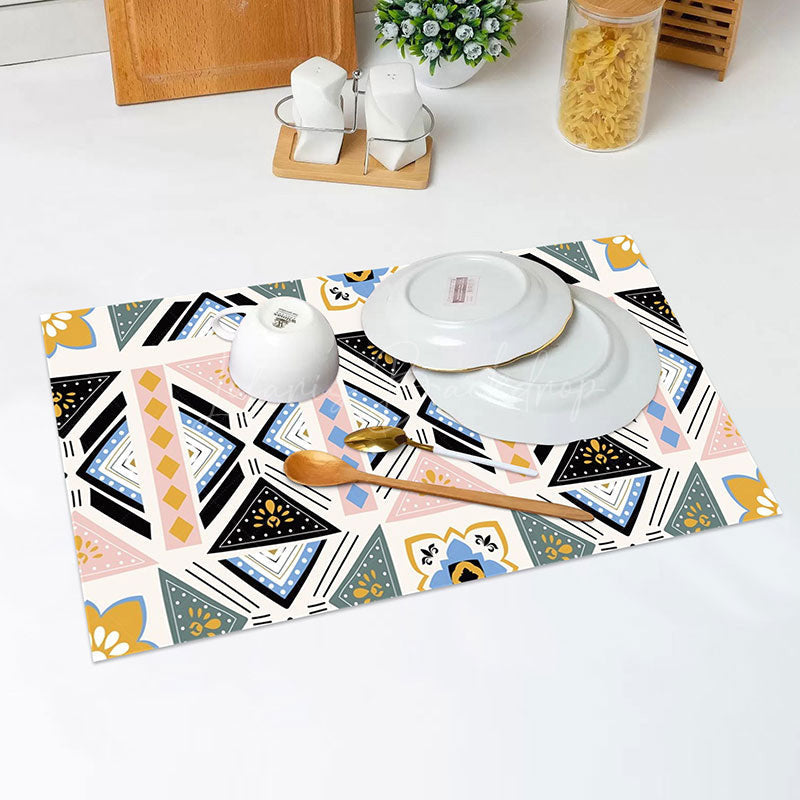 Lofaris Pink Black Pattern African Style Set Of 4 Placemats