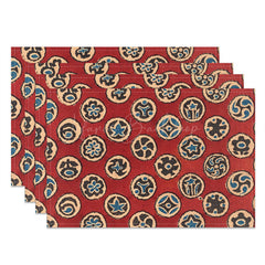 Lofaris Red Blue Black Beige Round Prints Set Of 4 Placemats