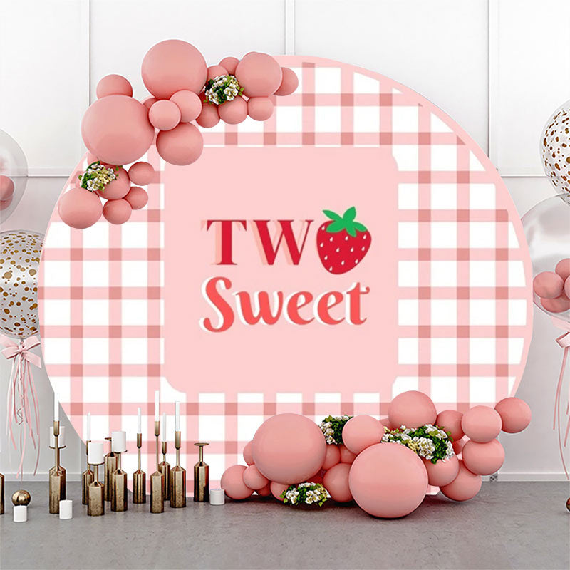 Lofaris Round Strawberry Plaid Two Sweet Birthday Backdrop