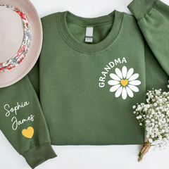 Lofaris Simple Daisy Flower Heart Grandma And Kids Sweatshirt