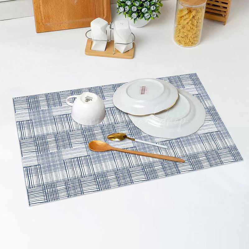 Lofaris Vintage Horizontal Vertical Line Set Of 4 Placemats