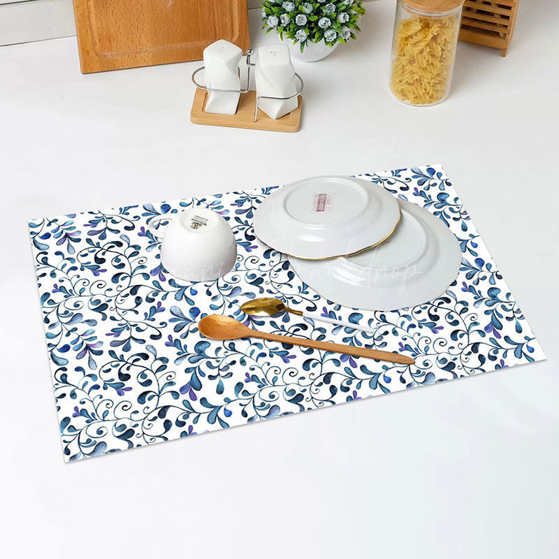 Lofaris White Blue Abstract Leaf Vintage Set Of 4 Placemats