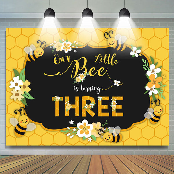 https://www.lofarisbackdrop.com/cdn/shop/products/bee-three-summer-yellow-happy-3rd-birthday-backdrop-custom-made-free-shipping-279_grande.jpg?v=1646301970