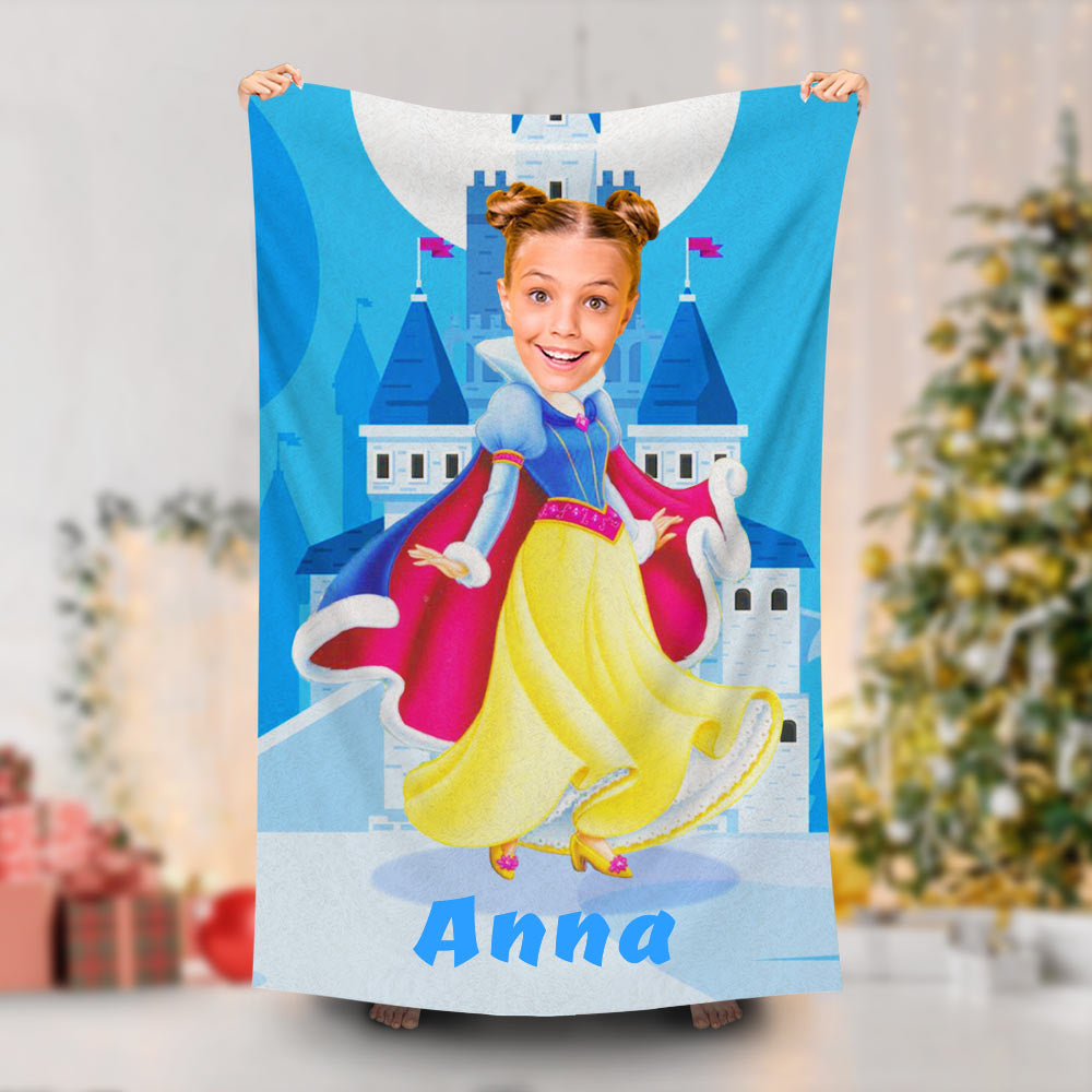 Lofaris Personalized Snowwhite Winter Cloack Beach Towel