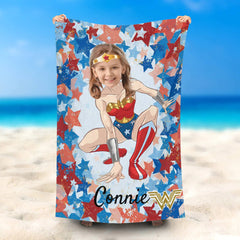 Lofaris Personalized Squat Wonder Girl Red Star Beach Towel